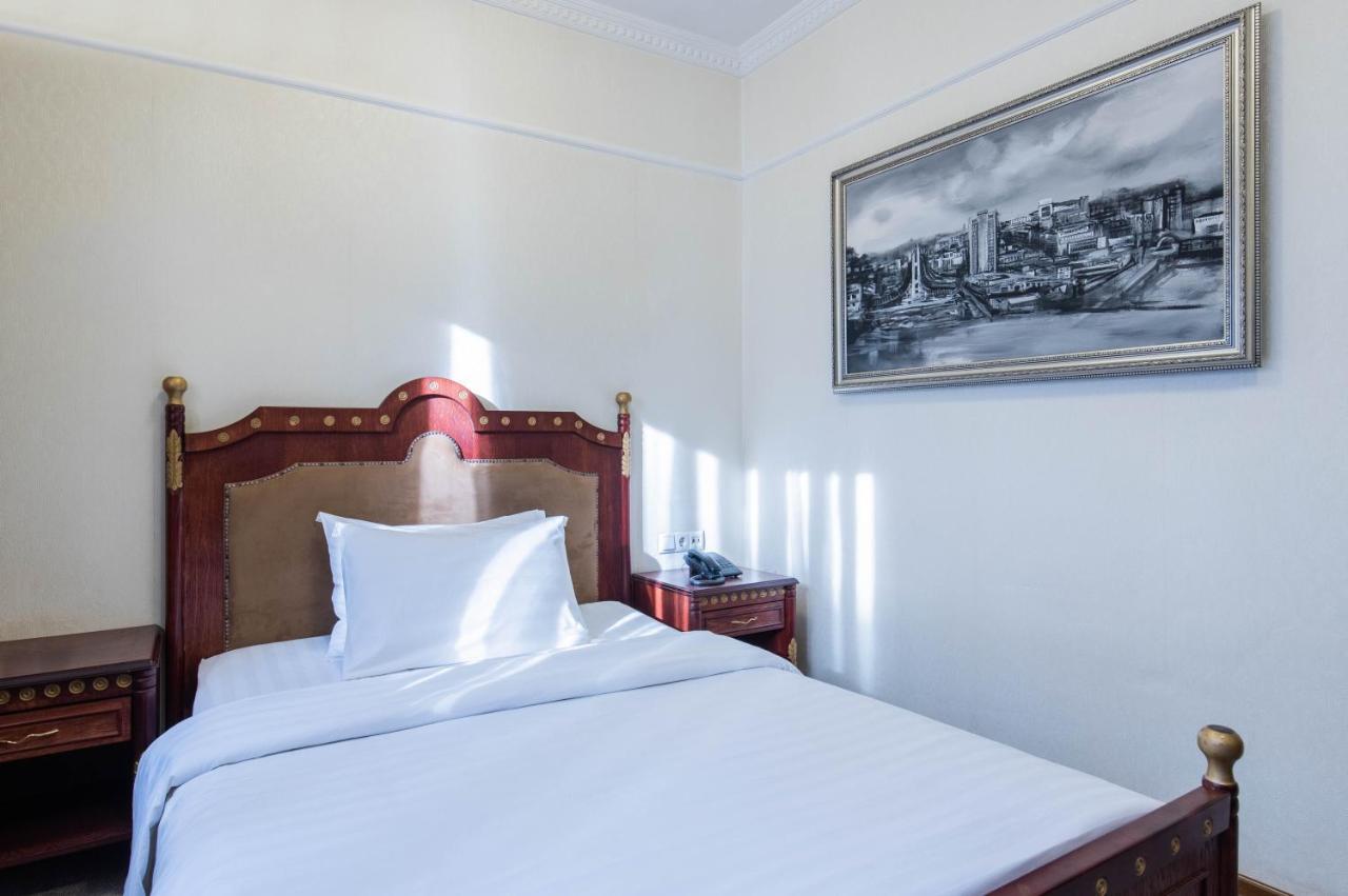 Hotel Afa Приштина Екстер'єр фото