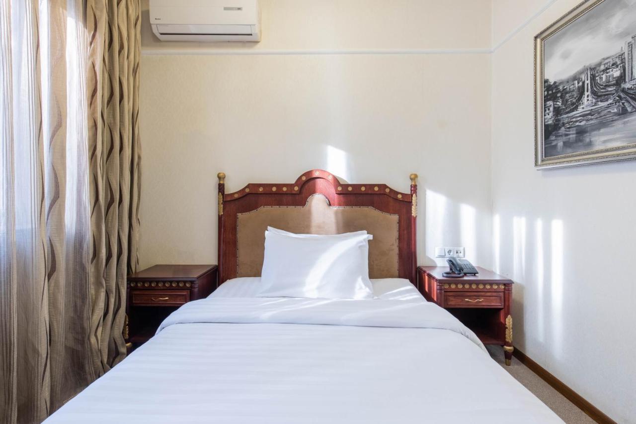 Hotel Afa Приштина Екстер'єр фото